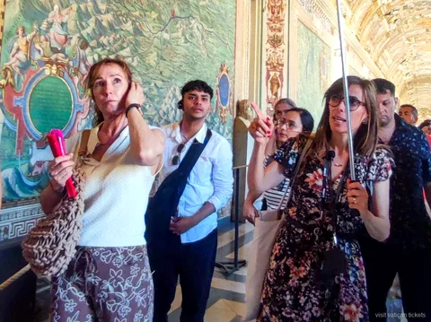 Sala di scultura greco-romana nel tour dei biglietti Musei Vaticani